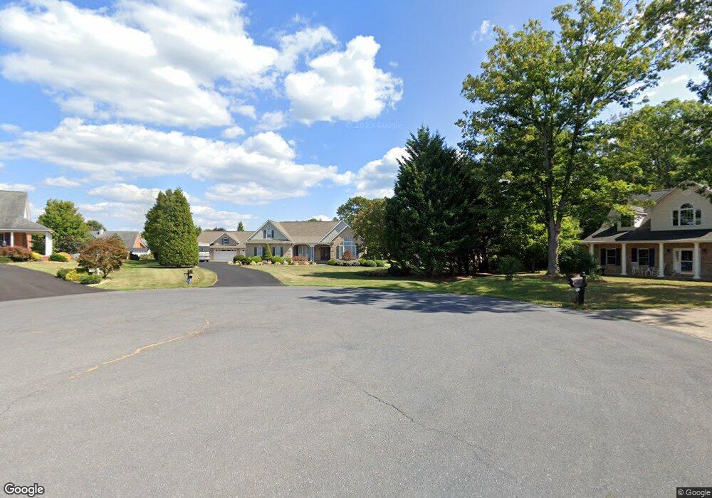 28 Queens Ct, Stuarts Draft, VA 24477 - photo 1