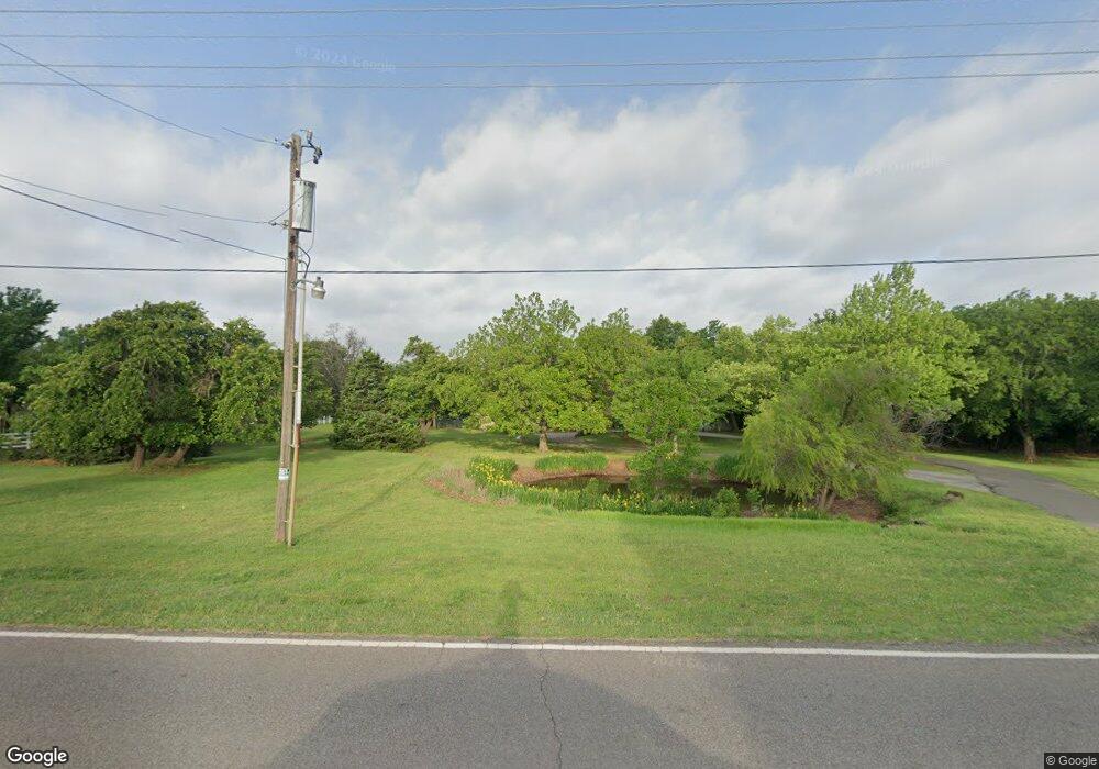 6001 N Santa fe Ave, Edmond, OK 73025 - photo 1