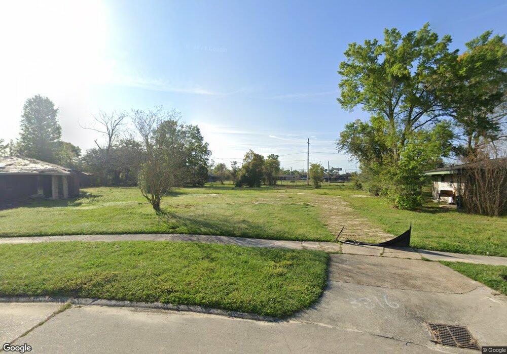 3316 S General Wainwright Dr, Lake Charles, LA 70615 - photo 1