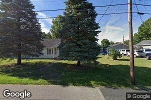 192 Harrison St, Hope, IN 47246