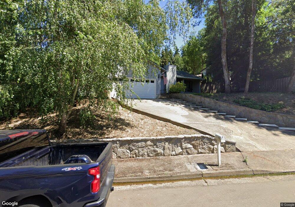 1710 Aspen Ct, Lake Oswego, OR 97034 - photo 1