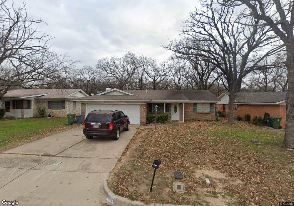 504 Livingston Dr, Hurst, TX 76053 - photo 1