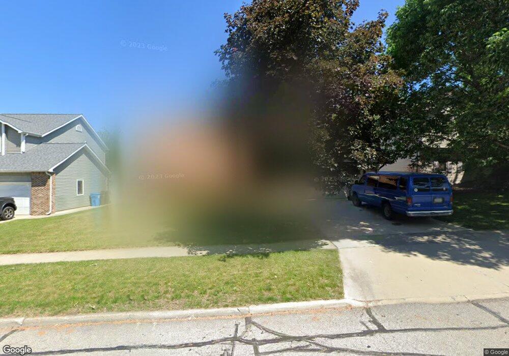 2213 Yorkshire Dr, Cedar Falls, IA 50613 - photo 1