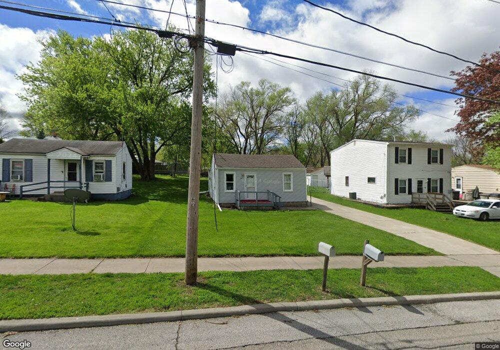 233 E Payton Ave, Des Moines, IA 50315 - photo 1