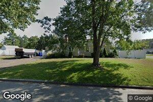 7 Willowbrook Dr, Springfield, MA 01129