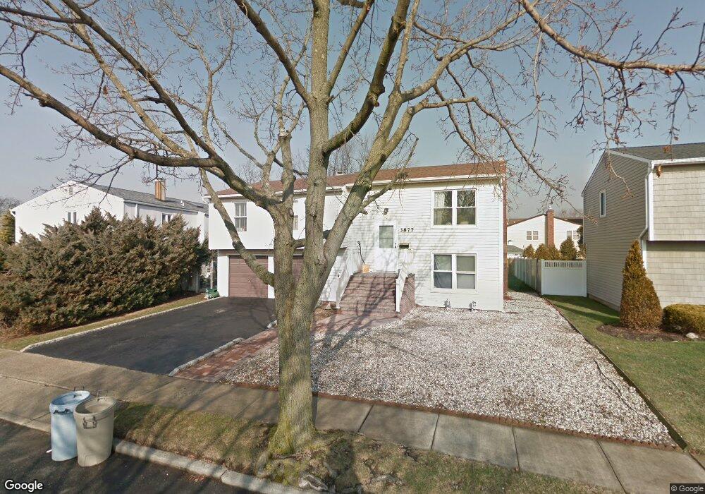 3877 Nancy Ln, Seaford, NY 11783 - photo 1