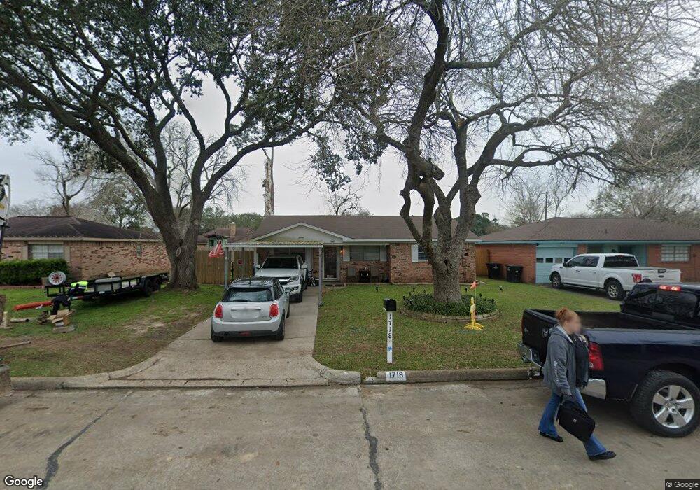 1718 Heather Ln, Alvin, TX 77511 - photo 1