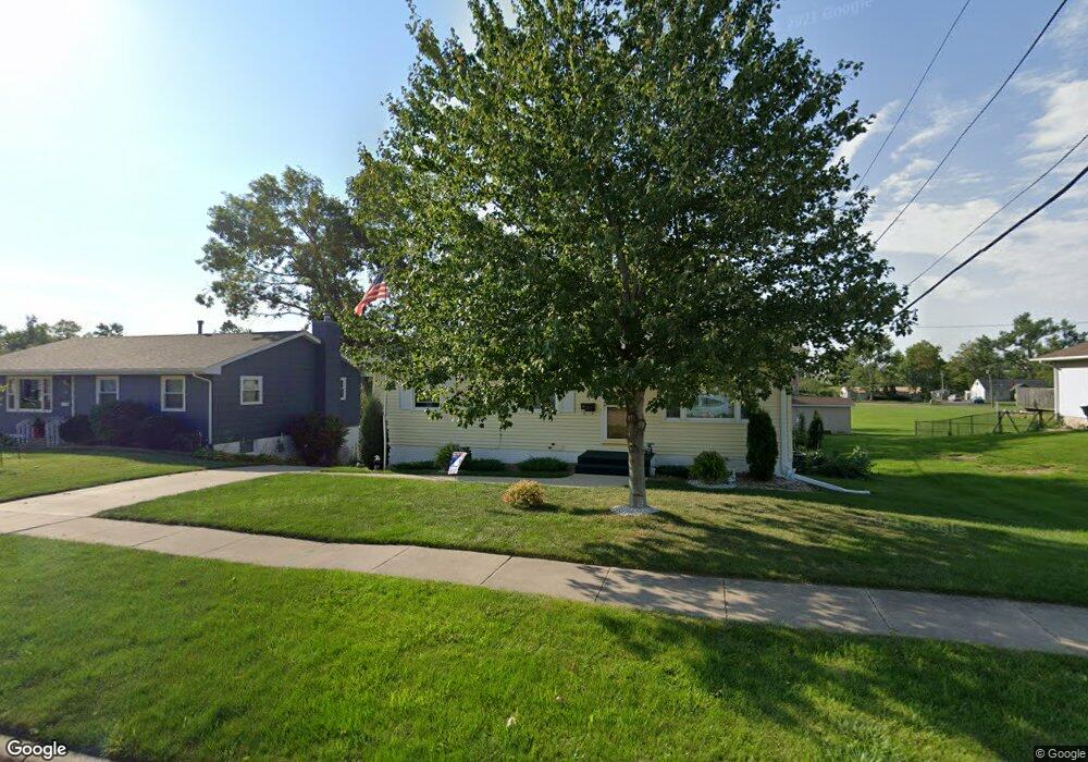 3107 2nd Ave SW, Cedar Rapids, IA 52404 - photo 1