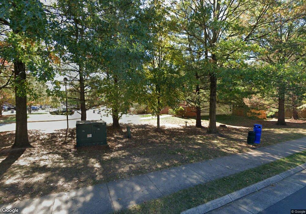 20963 Martingale Square, Sterling, VA 20165 - photo 1