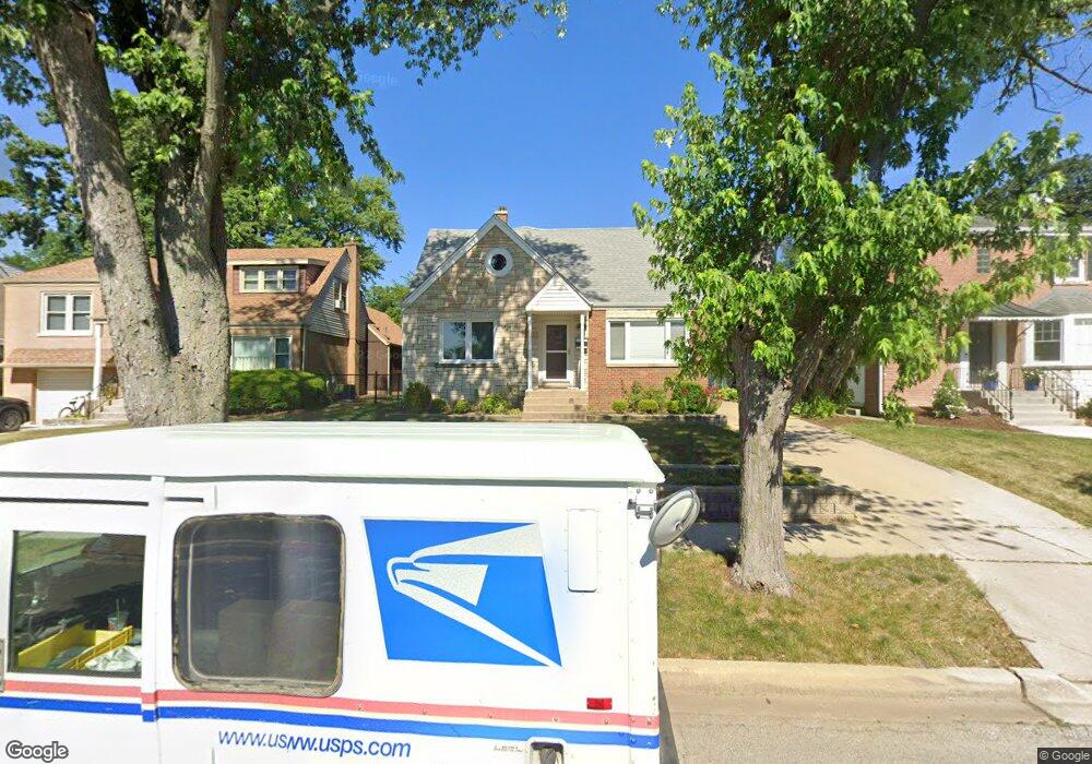 559 S Cedar Ave, Elmhurst, IL 60126 - photo 1