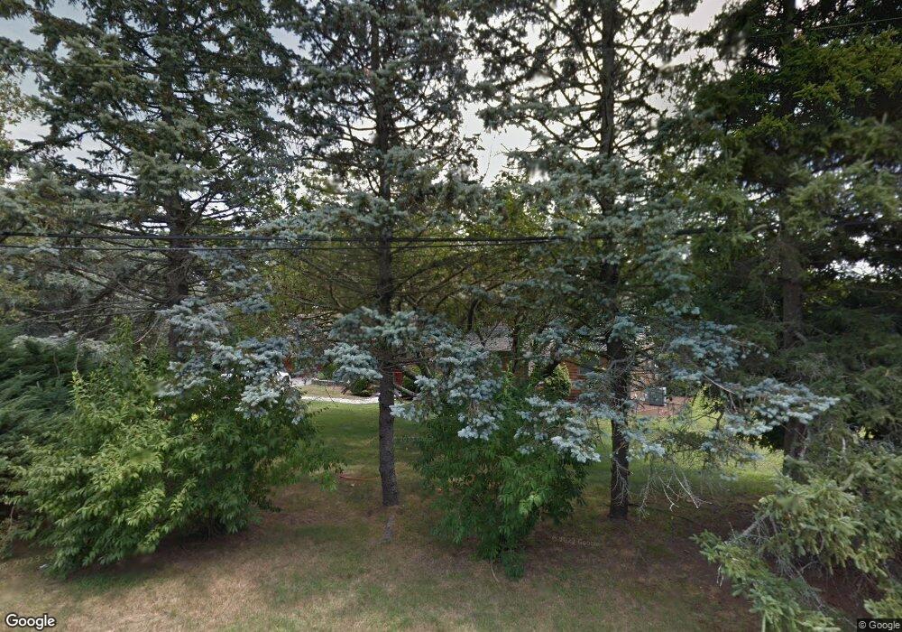 2 Bartlett Rd, Middletown, RI 02842 - photo 1