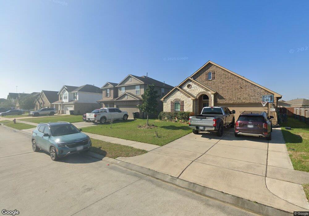 1495 Barras St, Alvin, TX 77511 - photo 1