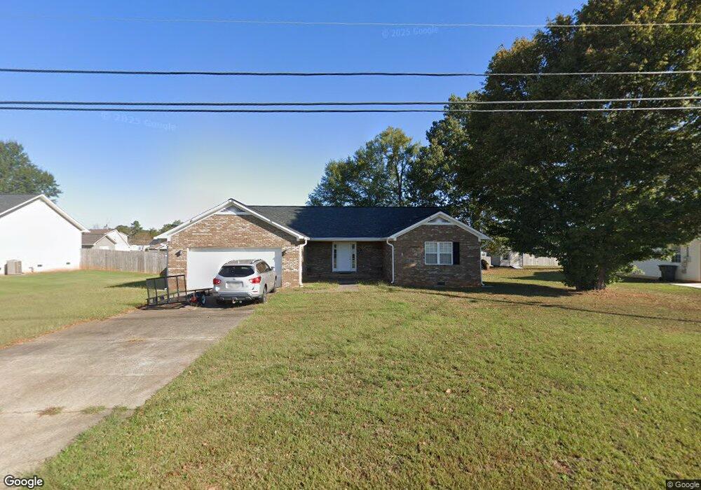 324 Andrew Dr, Weaver, AL 36277 - photo 1
