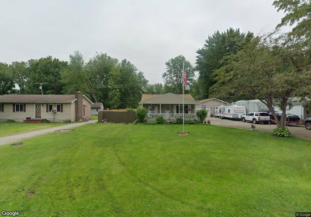 337 Center St, Carleton, MI 48117 - photo 1