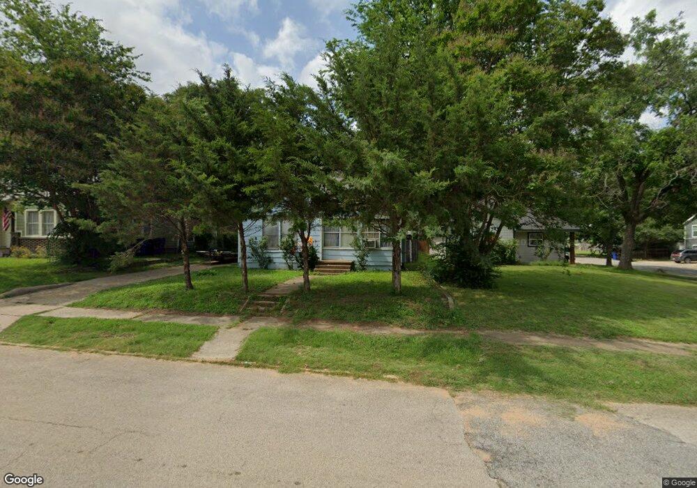 405 W Monterey St, Denison, TX 75020 - photo 1