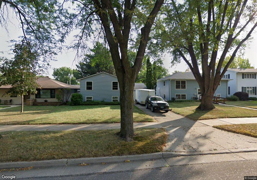 913 S Payne St, New Ulm, MN 56073 - photo 1