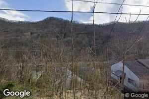 921 Poplar St, Mullens, WV 25882