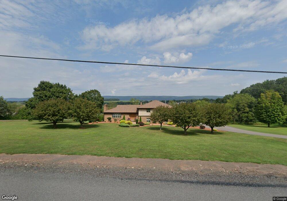 639 W Foothills Dr, Sugarloaf, PA 18249 - photo 1