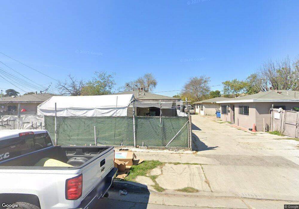 11703 Parmelee Ave, Los Angeles, CA 90059 - photo 1