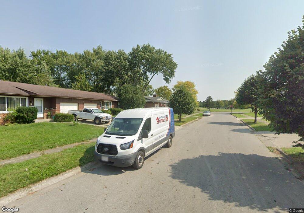 5983 Beechcroft Rd, Columbus, OH 43229 - photo 1