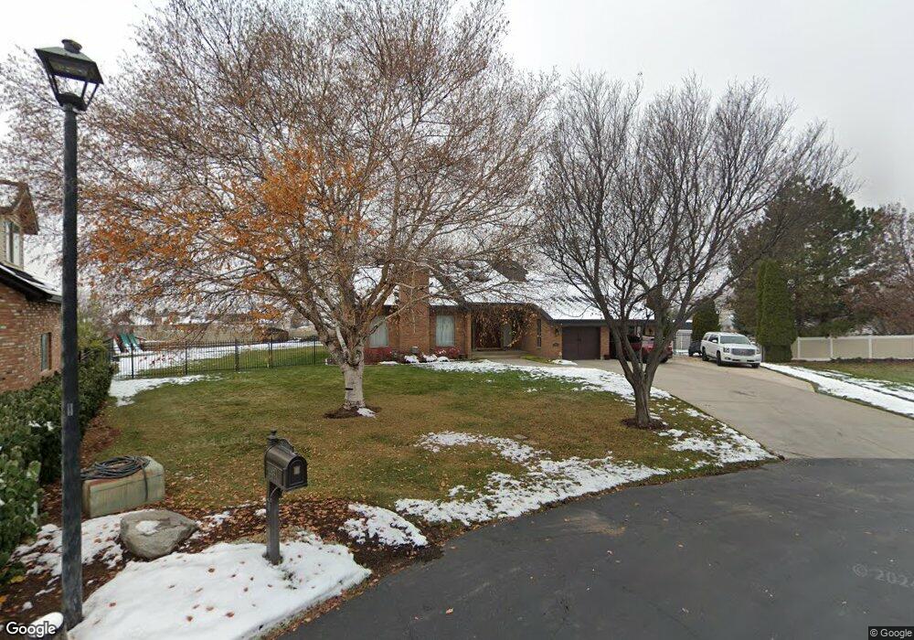 4571 W Dundee Cir, Highland, UT 84003 - photo 1