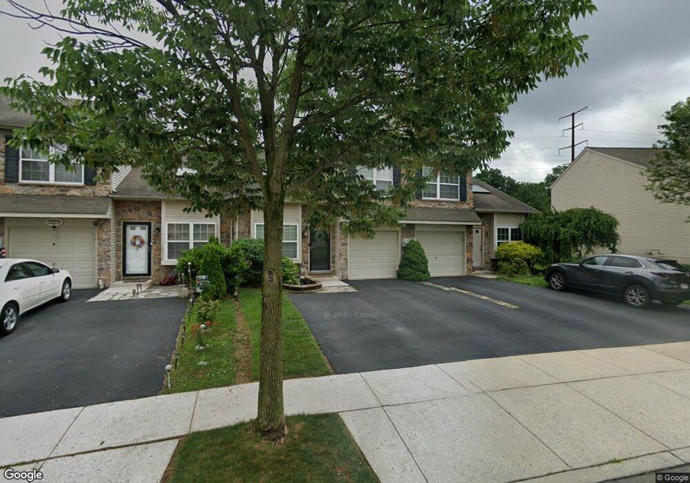 5502 Tanglewood Ln Ln, Allentown, PA 18106 - photo 1