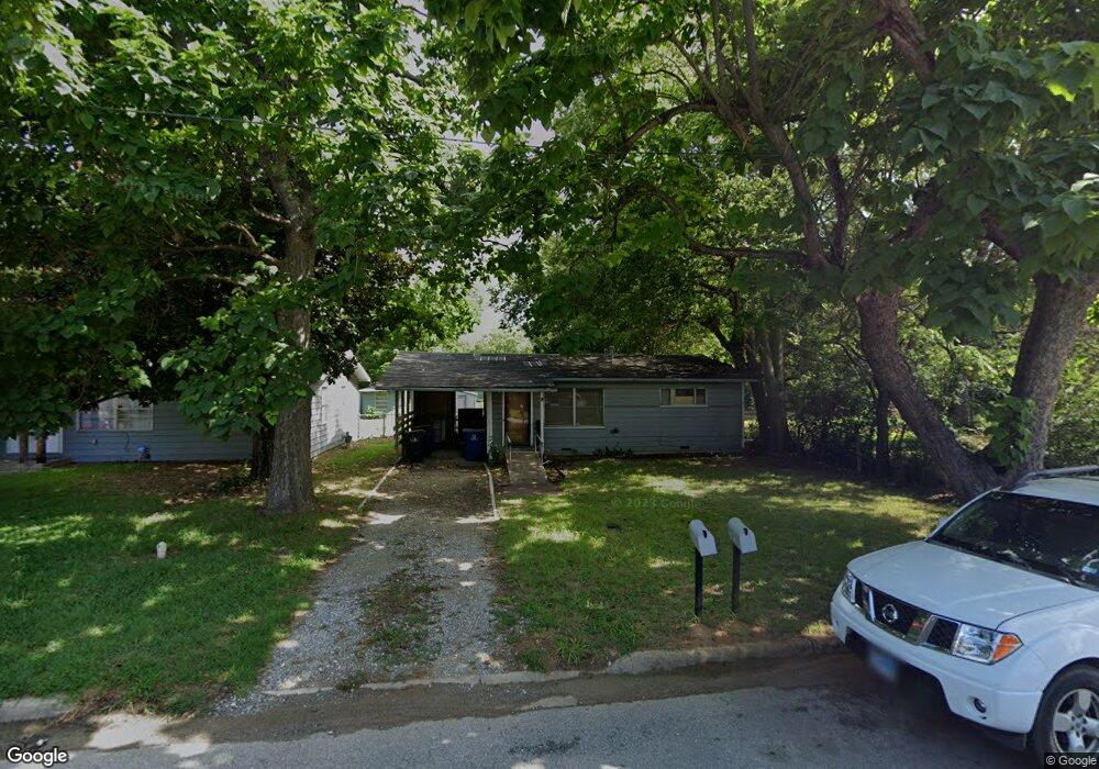 1041 W Coffin St, Denison, TX 75020 - photo 1