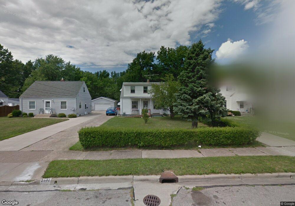 2537 E 37th St, Lorain, OH 44055 - photo 1