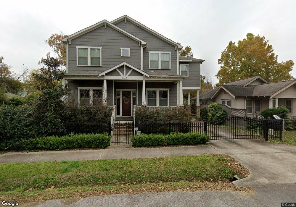 208 Munford St, Houston, TX 77008 - photo 1