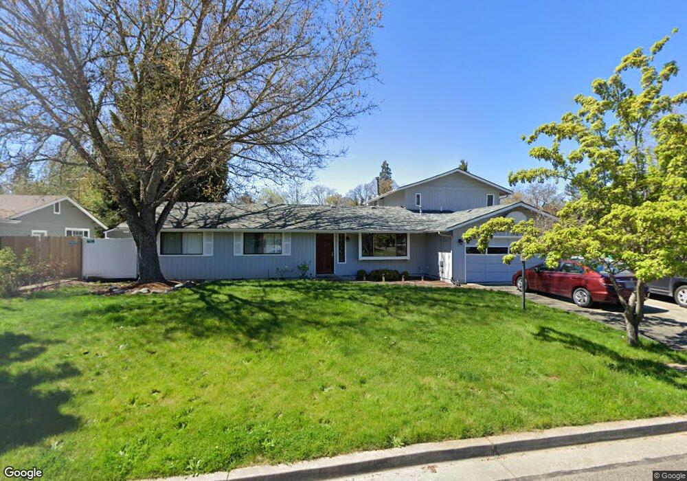 1742 Darrell Cir, Grants Pass, OR 97527 - photo 1