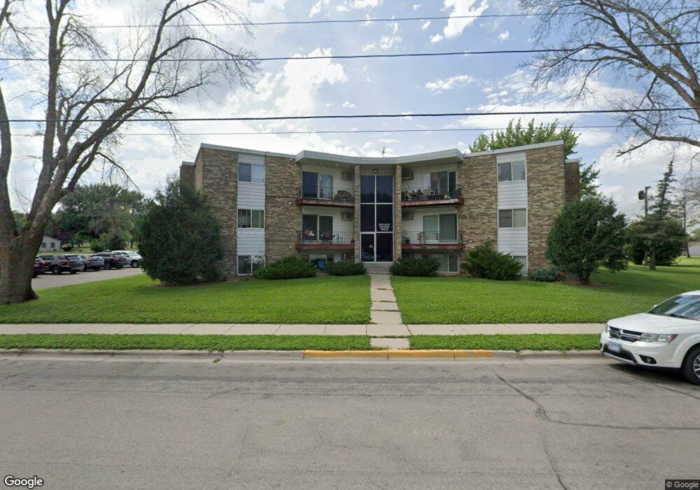 902 S 4th Ave, Albert Lea, MN 56007 - photo 1