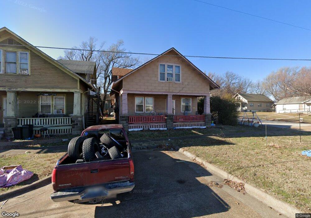 301 S 22nd St, Parsons, KS 67357 - photo 1