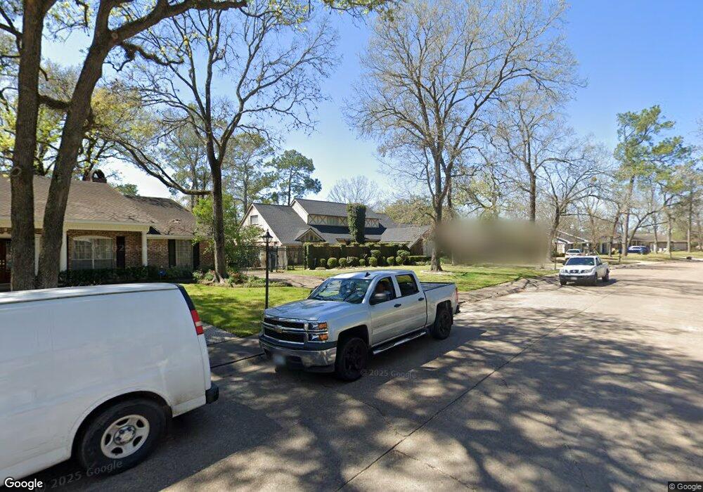 10303 Shady River Dr, Houston, TX 77042 - photo 1