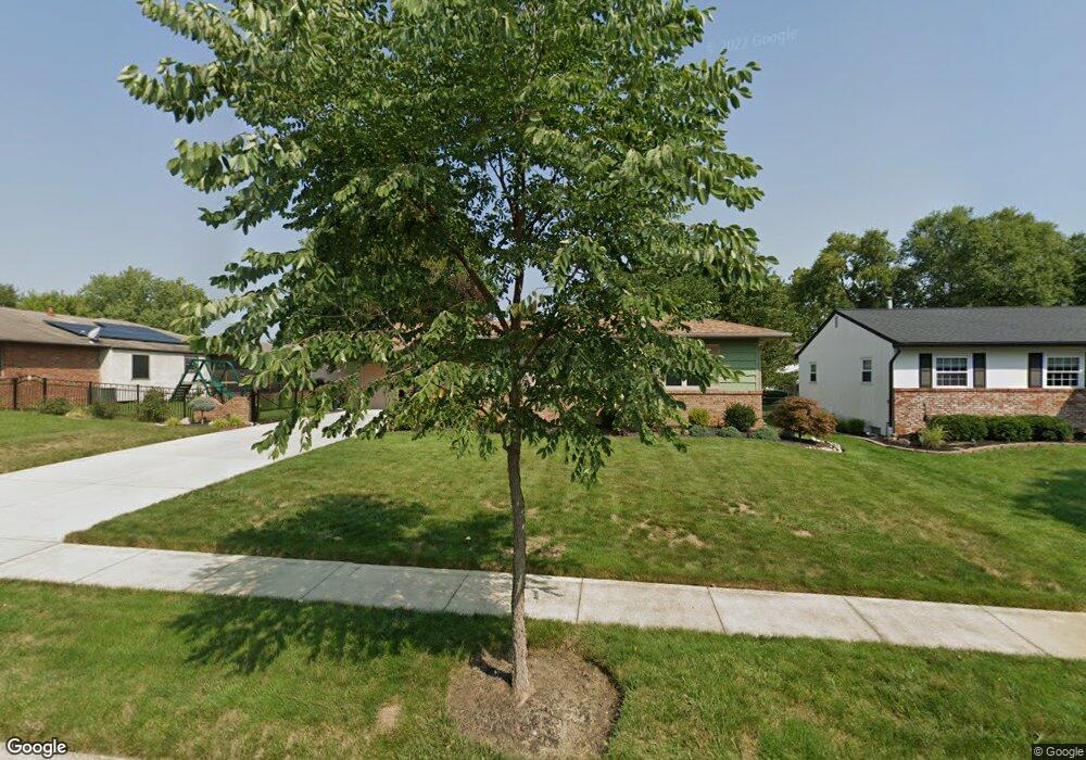 1712 Harrington Dr, Columbus, OH 43229 - photo 1