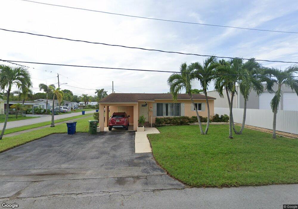 401 SW 7th St, Hallandale Beach, FL 33009 - photo 1