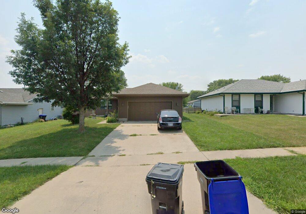 7531 SW 26th St, Topeka, KS 66614 - photo 1
