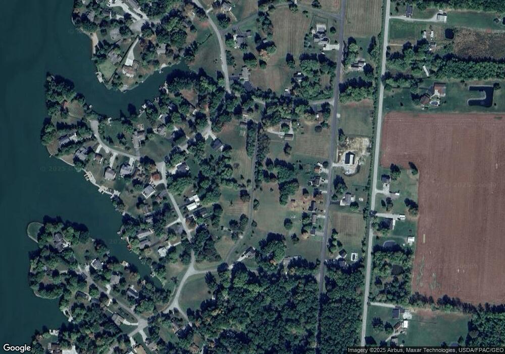 1523 Hamburg Dr, Perry Township, OH 45118 - photo 1