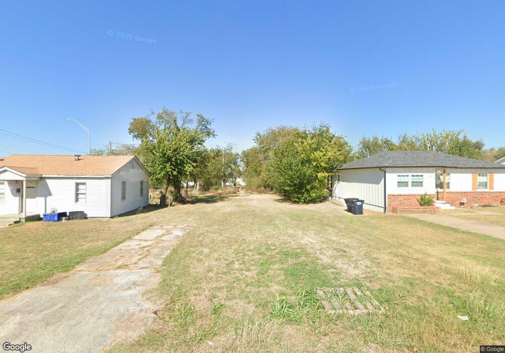 326 W 35th St, Shawnee, OK 74804 - photo 1