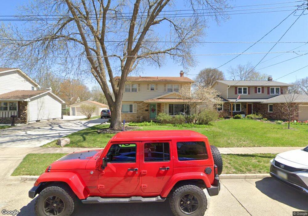 1921 47th St, Des Moines, IA 50310 - photo 1