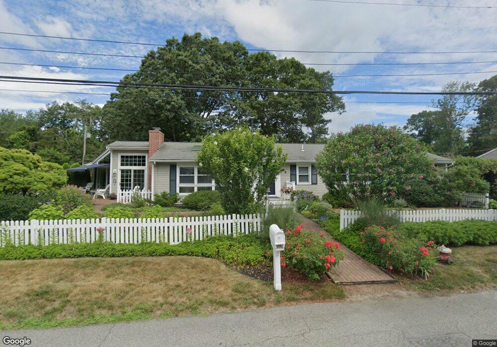 8 Rock St, Mattapoisett, MA 02739 - photo 1