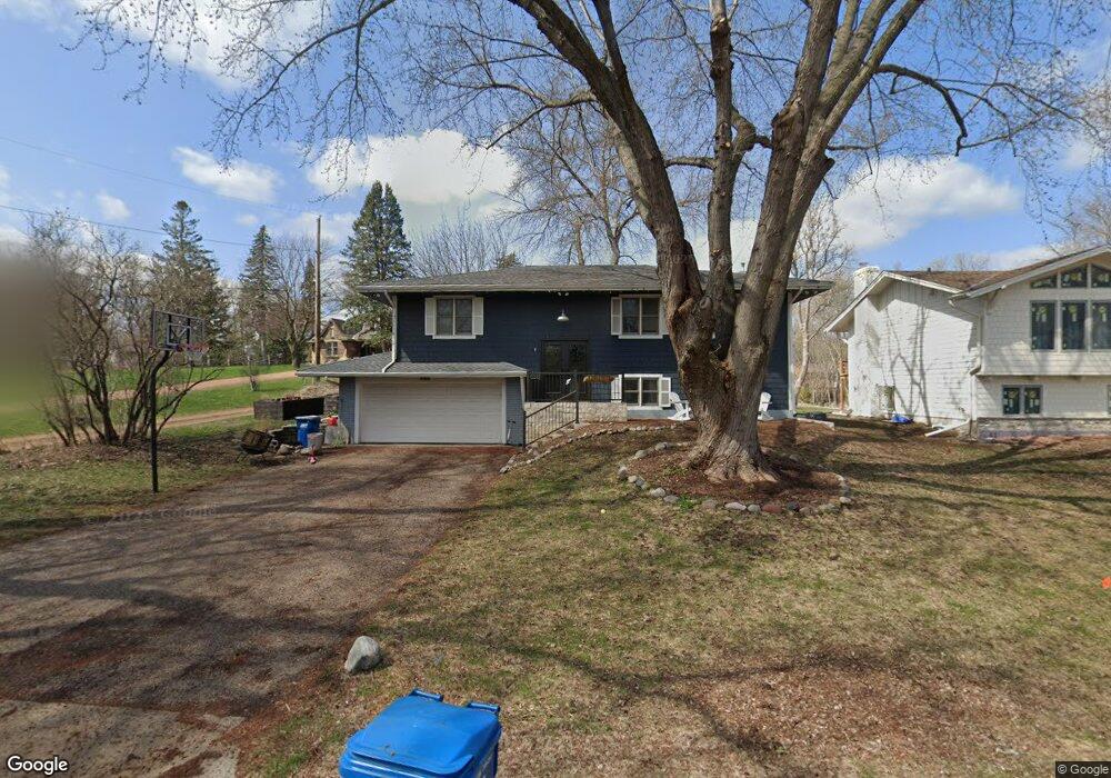 538 Division St, Excelsior, MN 55331 - photo 1