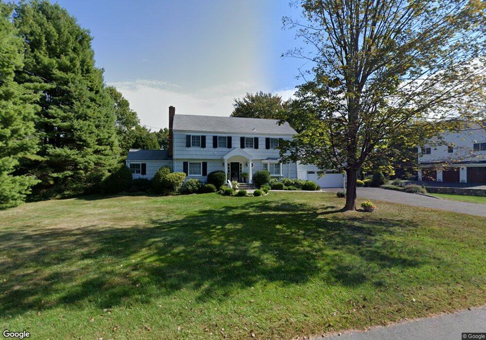 212 Putnam Rd, New Canaan, CT 06840 - photo 1