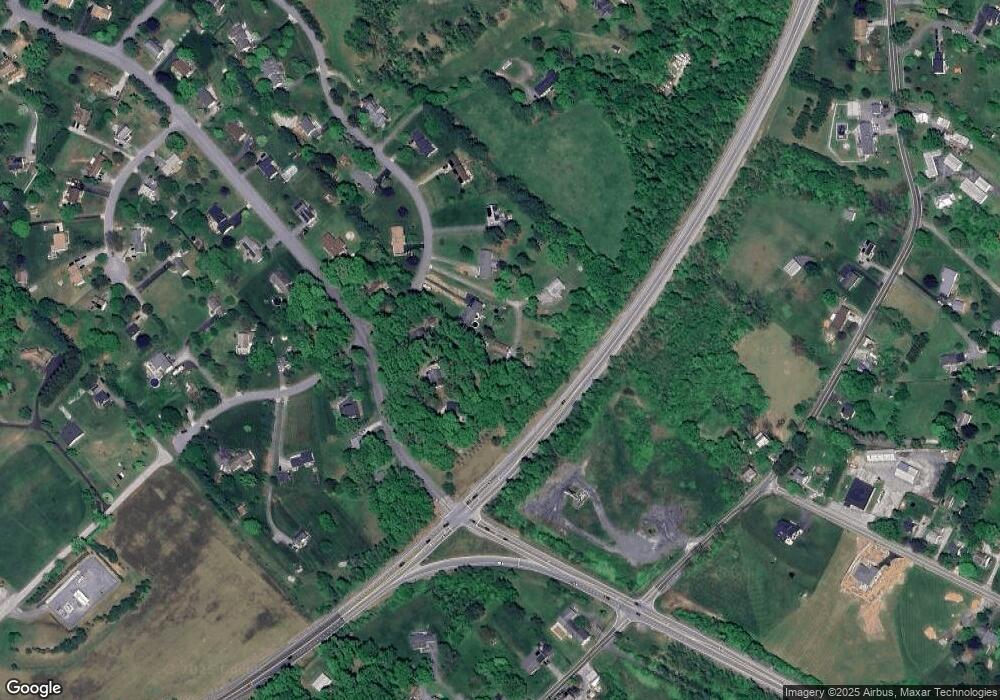 987 Hacienda Ct, Westminster, MD 21157 - photo 1