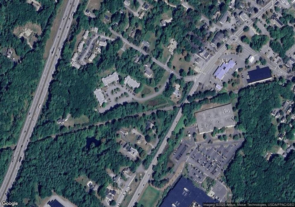 43 Somerset unit 43, Freeport, ME 04032 - photo 1