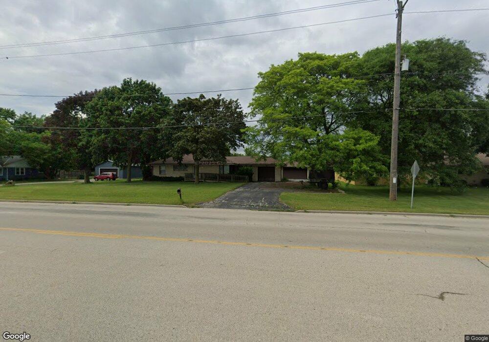 N72W15464 Good Hope Rd, Menomonee Falls, WI 53051 - photo 1