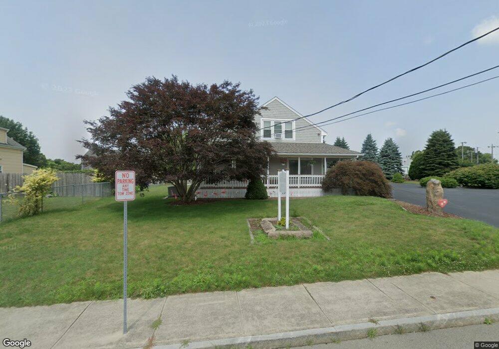 229 Russells Mills Rd, South Dartmouth, MA 02748 - photo 1