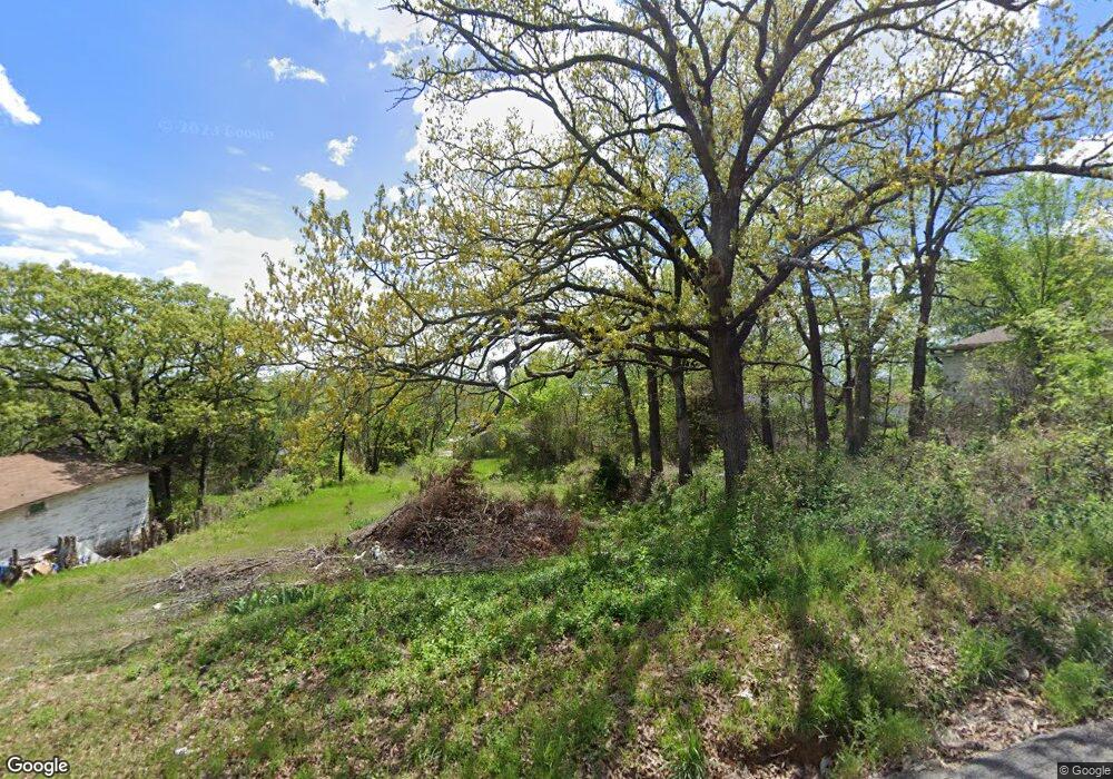 207 W Smith St, Henryetta, OK 74437 - photo 1