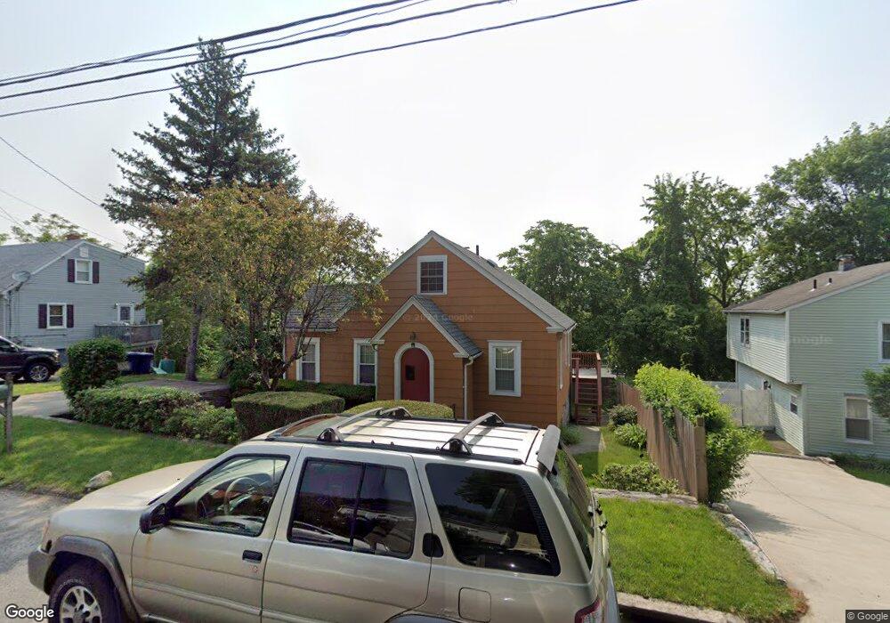 240 Hillcrest Rd, Bridgeport, CT 06606 - photo 1