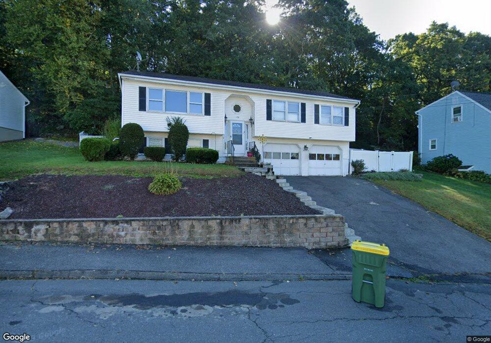 173 Sprucedale Dr, Waterbury, CT 06706 - photo 1