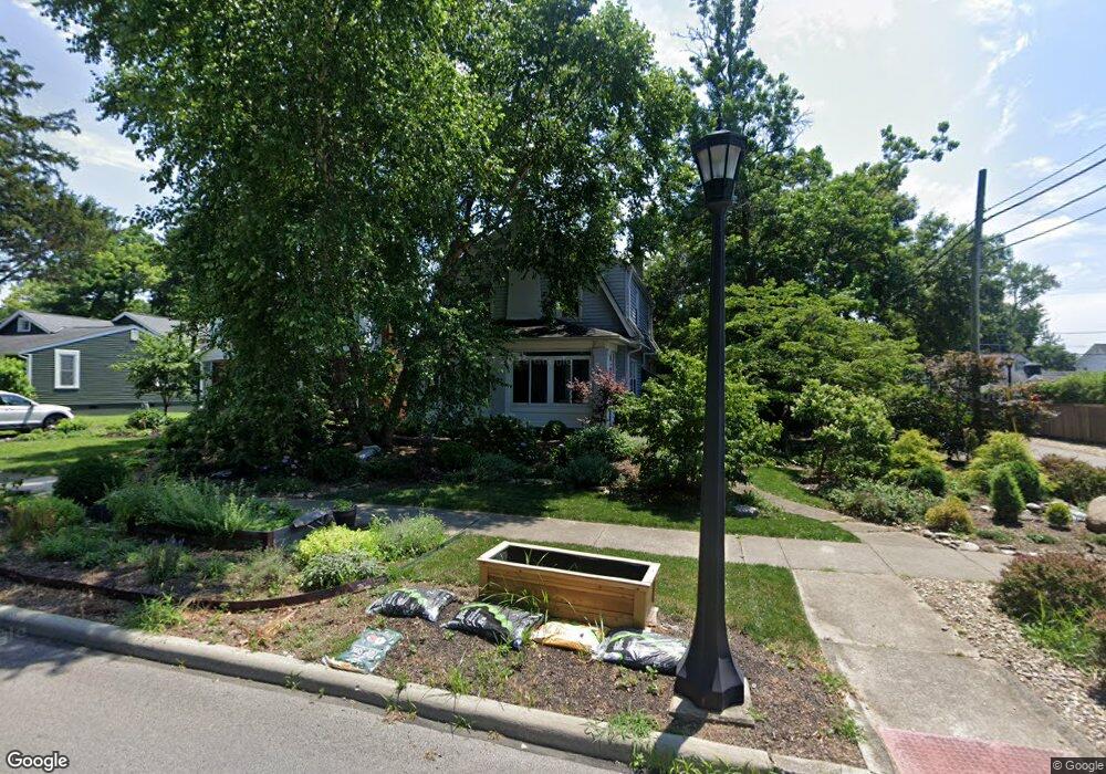 321 Blenheim Rd, Columbus, OH 43214 - photo 1